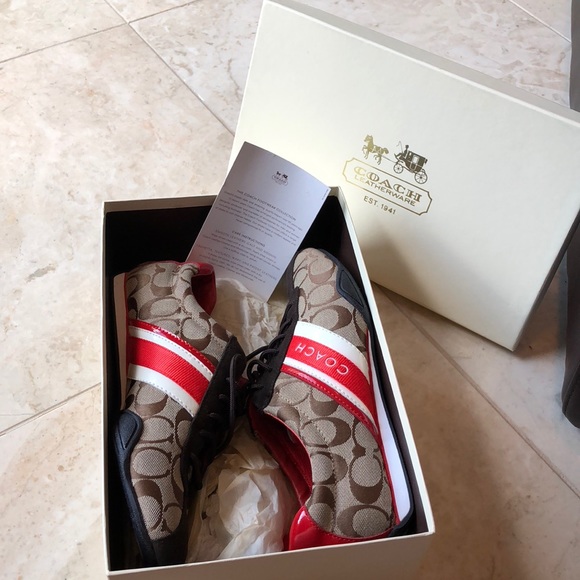 Coach Shoes - 👟 Coach Sneakers | Size 9